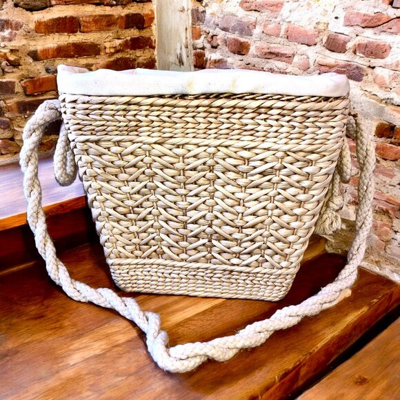 Vintage Hong Kong Straw Woven Shoulder Bag Rope Strap Drawstring Closure - Picture 4 of 14